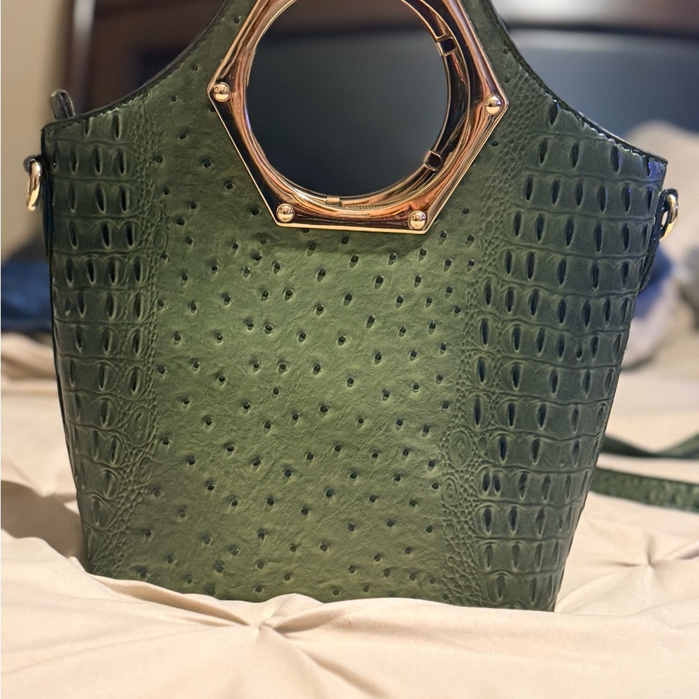 Chic Olive Green Hand Bag with Gold Handle